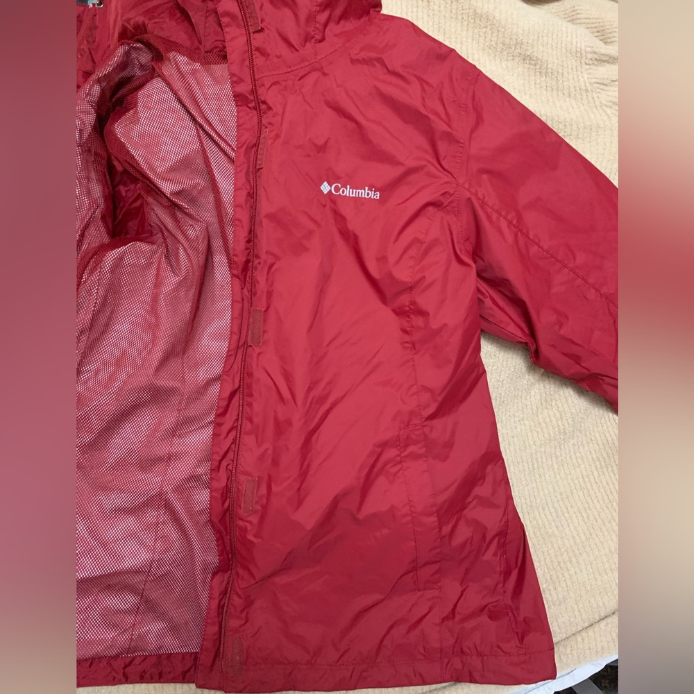 Columbia Maroon windbreaker